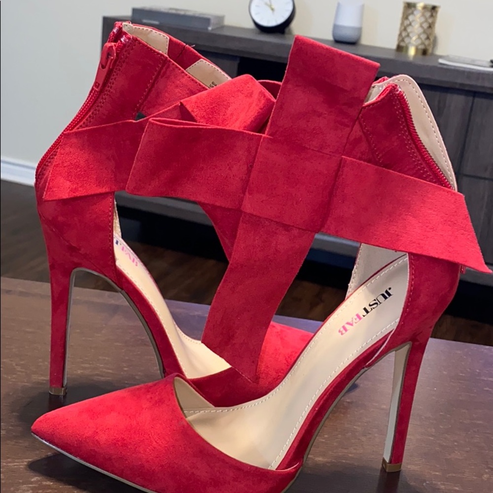 Size 8.5 HEELS FOR SALE‼️‼️